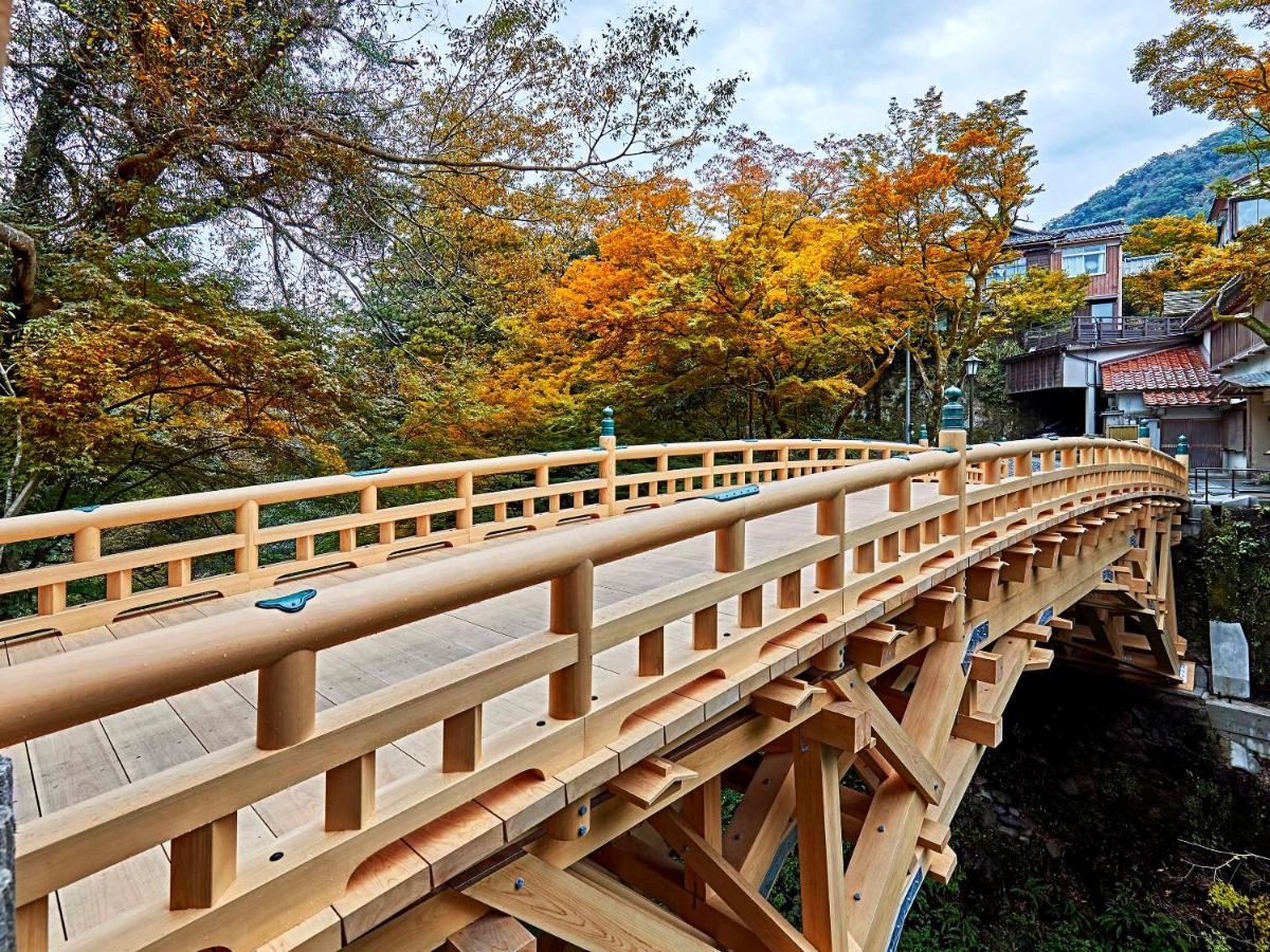 Готель Ooedo Onsen Monogatari Premium Yoshinoya Irokuen Каґа Екстер'єр фото